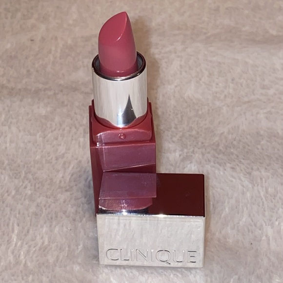 Clinique fan favorites (sample sizes) - Picture 9 of 16